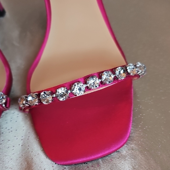 Vero Moda Fuchsia Heels with Rhinestone Accents - Picture 5 of 10
